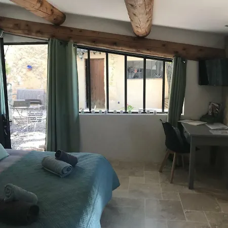 Bed & Breakfast Bastide Bellugue Reseau Bienvenue A La Ferme A 3 Minutes De Lourmarin *